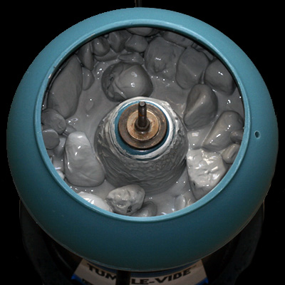 Schleifgut nach 24 Std. im Schleifschlamm